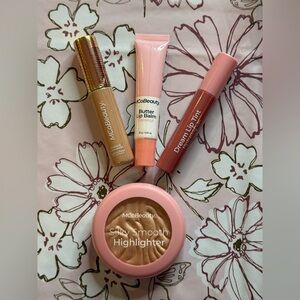 MCoBeauty Makeup Bundle - New